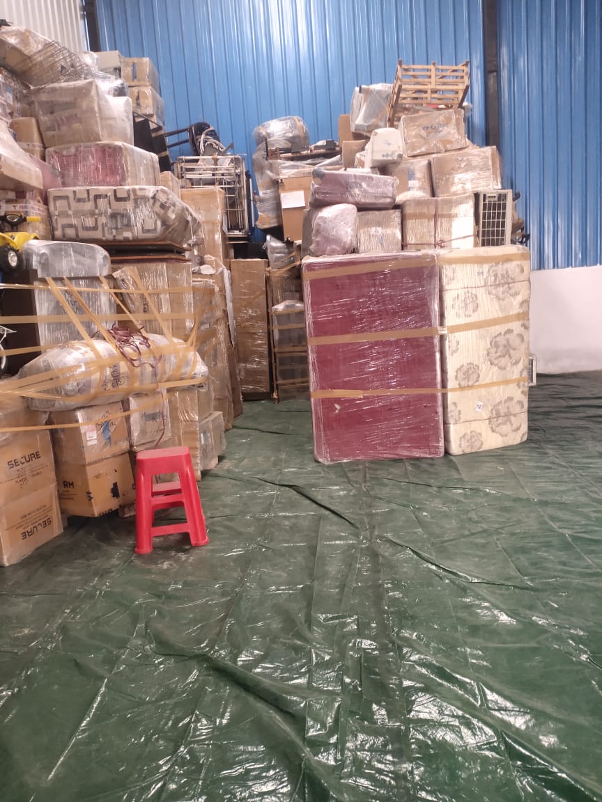 Vehicle transportation and moving service